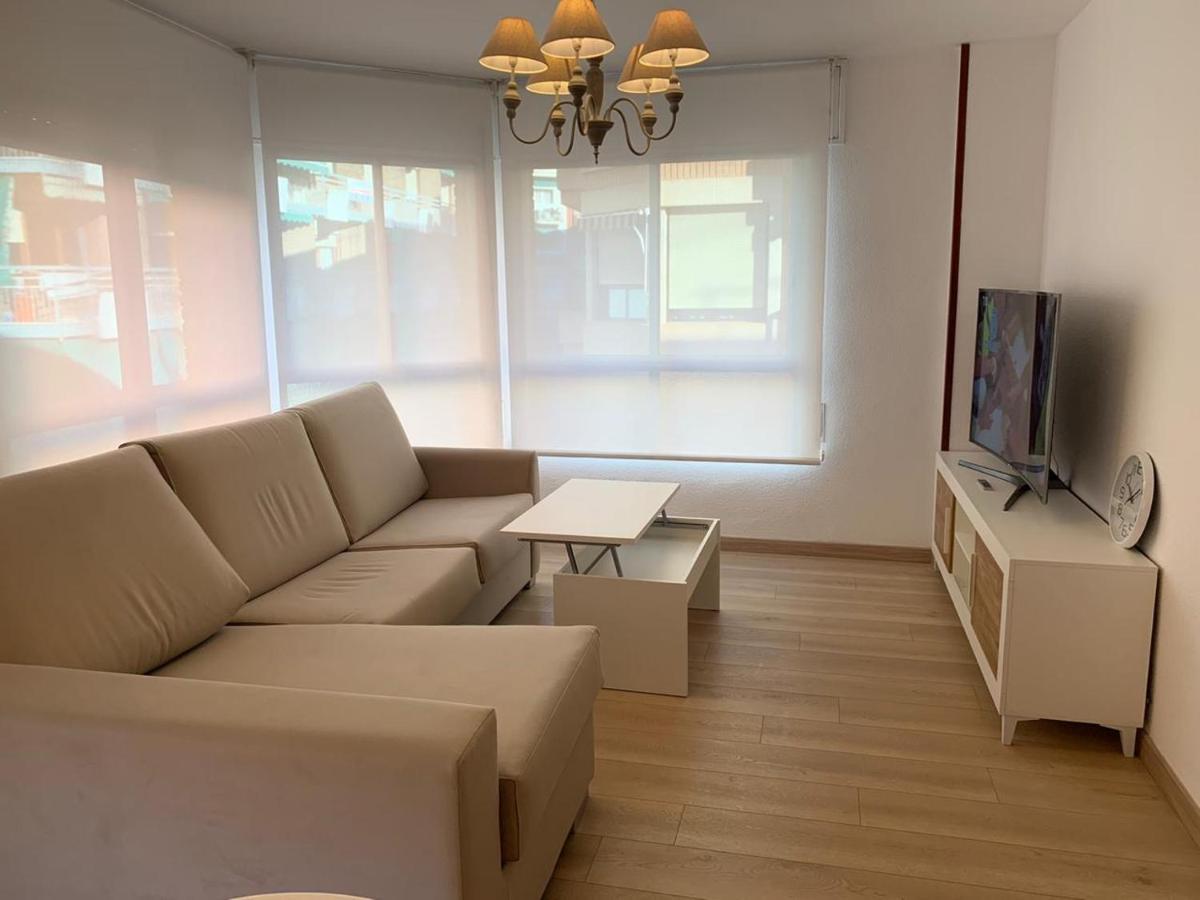 Acogedor Y Espacioso Apartamento En Alicante Apartment Luaran gambar